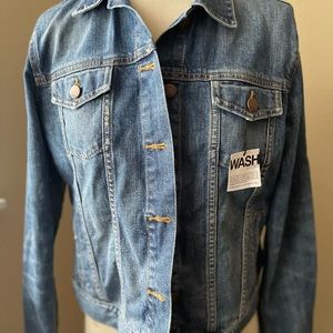 Gap maternity jean jacket